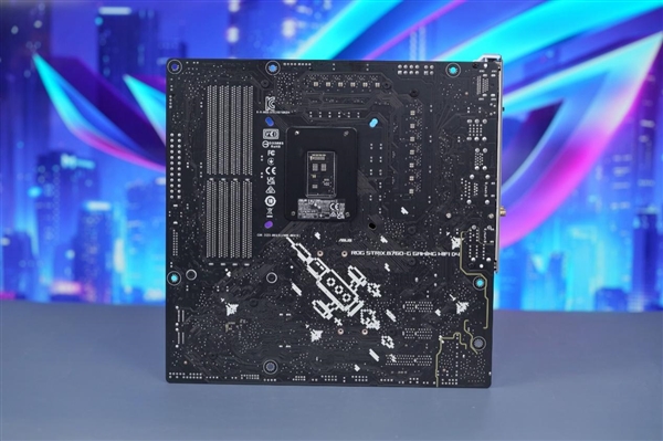 银白装甲！华硕ROG STRIX B760-G GAMING WIFI D4小吹雪主板图赏